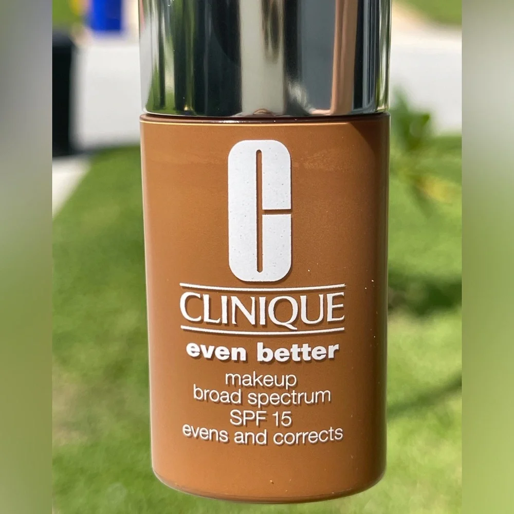 CLINIQUE Even Better Makeup Broad Spectrum SPF 15 Foundation In WN 114 G…